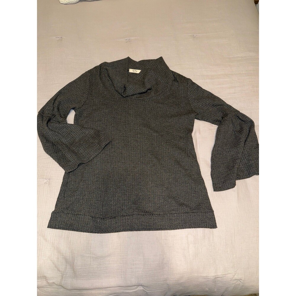 3/4 sleeve knit blouse Medium